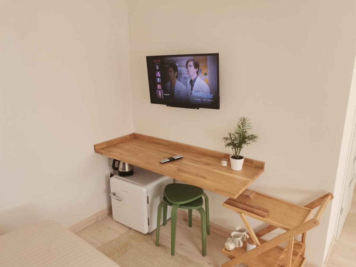 Motyl Apartamenty Studio Lub Pokoj Z Lazienka Битом Екстер'єр фото