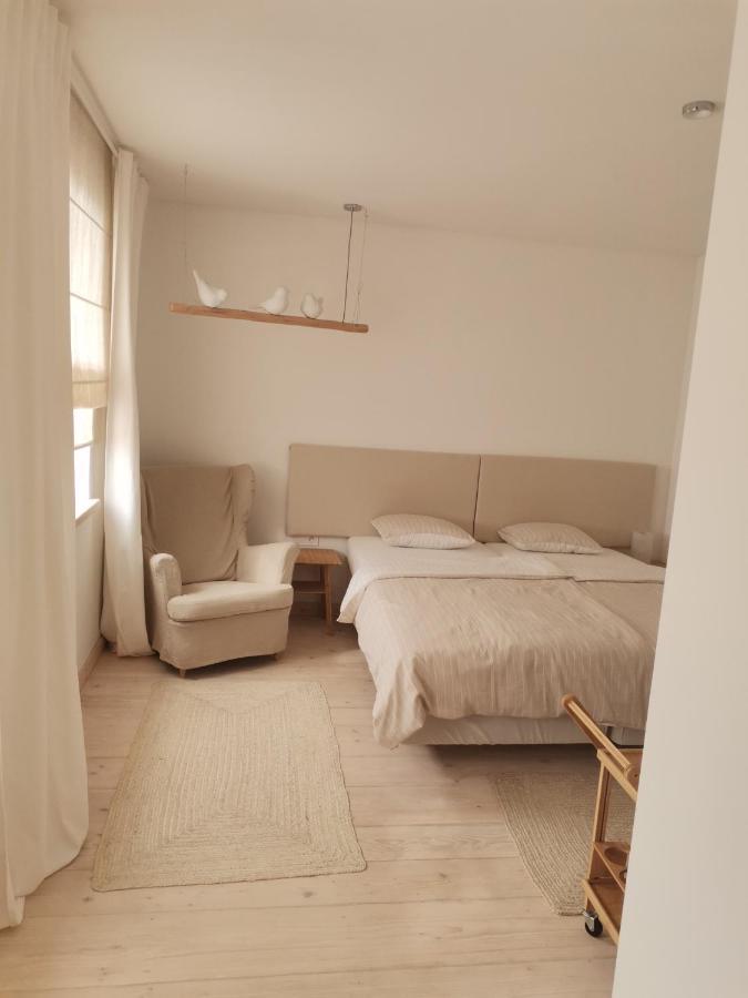 Motyl Apartamenty Studio Lub Pokoj Z Lazienka Битом Екстер'єр фото