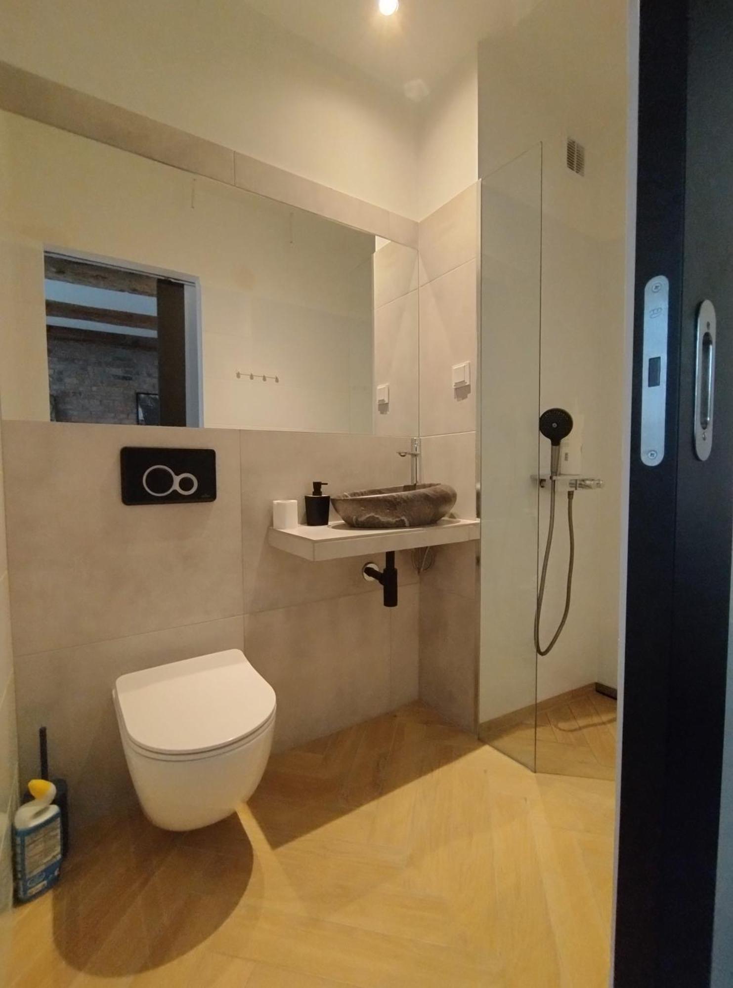 Motyl Apartamenty Studio Lub Pokoj Z Lazienka Битом Екстер'єр фото